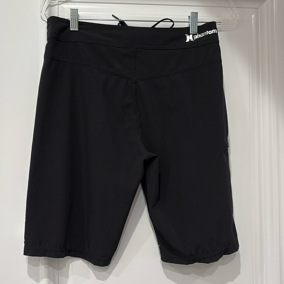 Hurley Men’s Board Shorts. - Picture 2 of 7